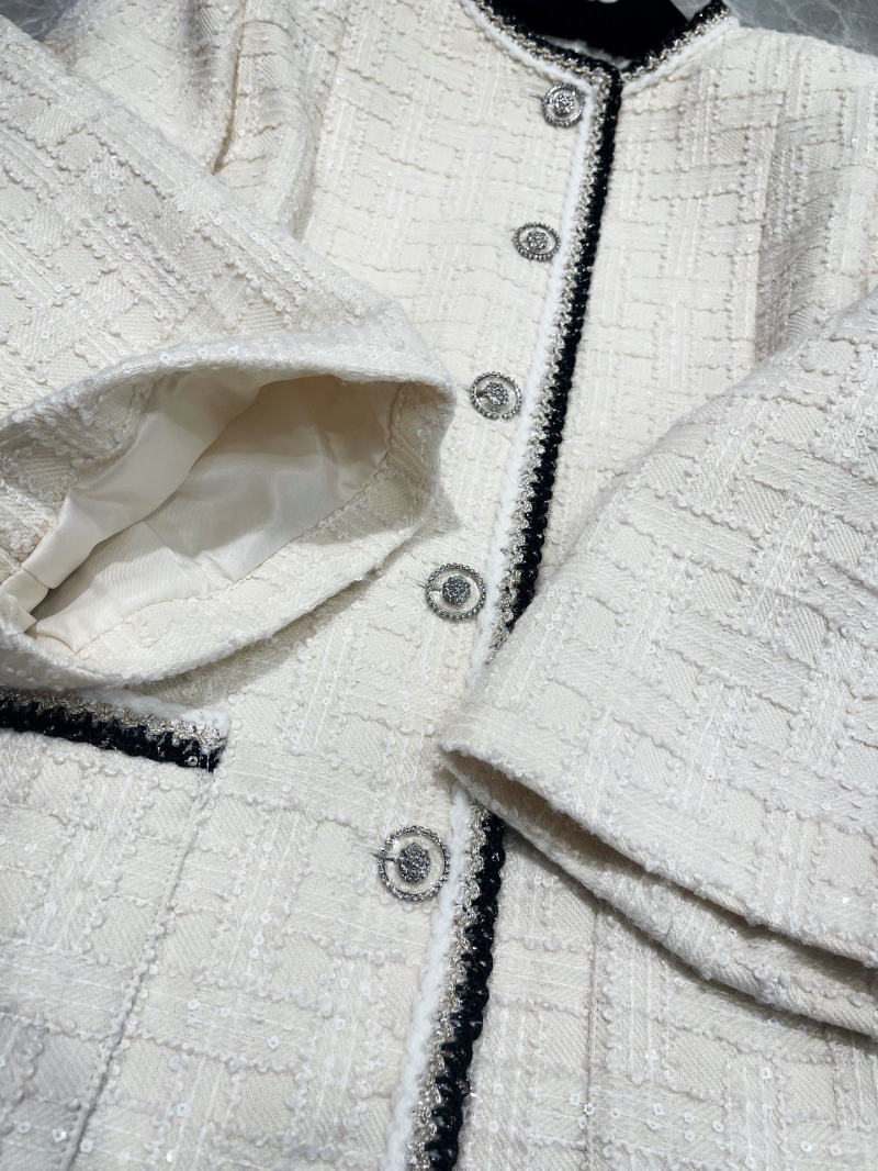 Ch**el outwear